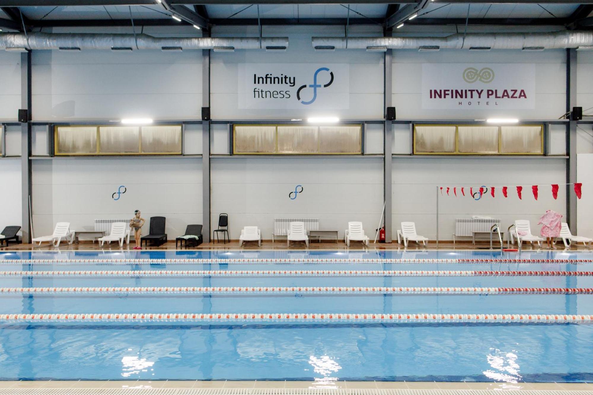 Infinity Plaza Hotel Atyraū Екстериор снимка